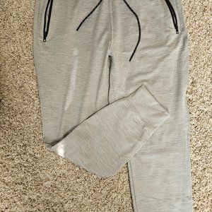 American Eagle joggers